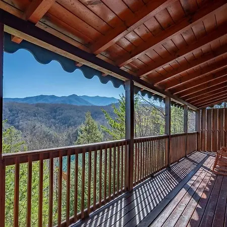 Spacious Smokies Cabin - Hot Tub With Mountain Views Gatlinburg Extérieur photo