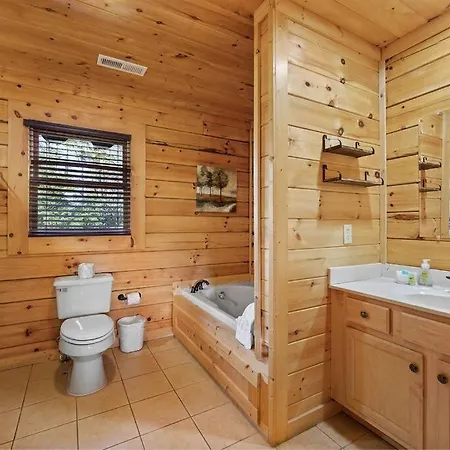 Spacious Smokies Cabin - Hot Tub With Mountain Views Gatlinburg Extérieur photo