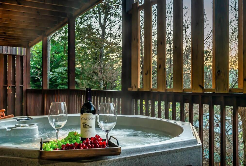 Spacious Smokies - Hot Tub With Mountain Views