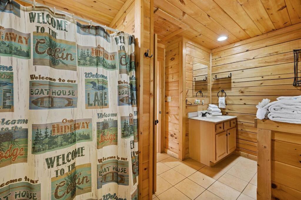 Spacious Smokies - Hot Tub With Mountain Views * Gatlinburg