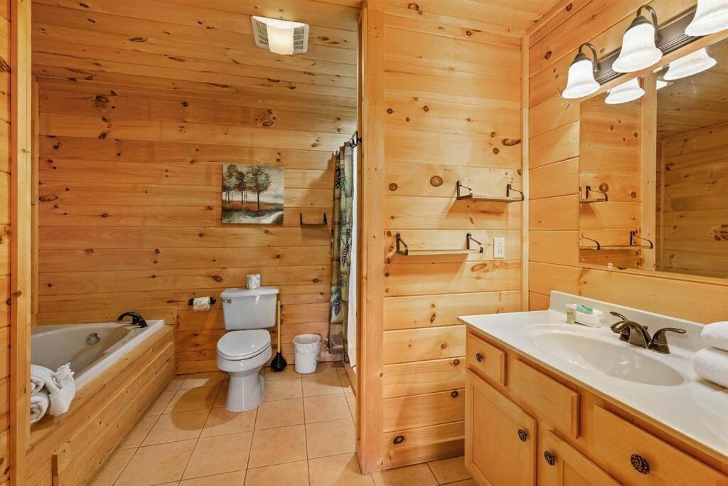 Hébergement de vacances Spacious Smokies - Hot Tub With Mountain Views